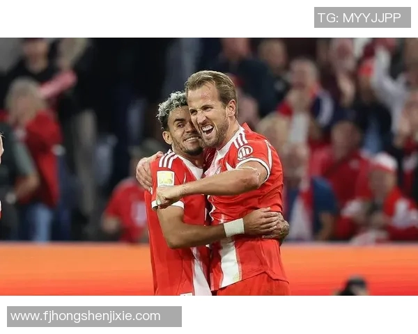 莱万重返安联球场引发拜仁球迷愤怒反应称其忘恩负义