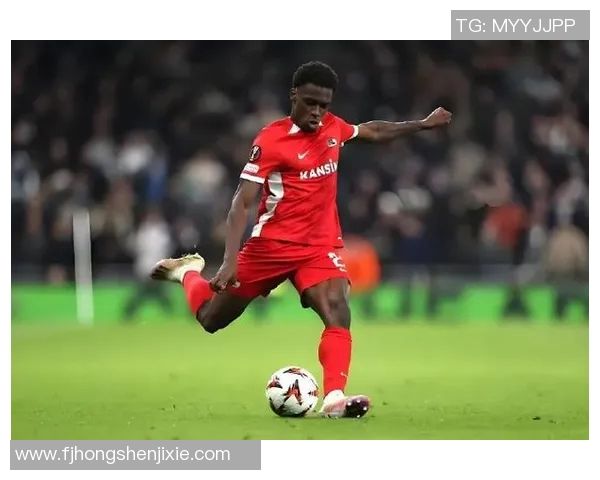 阿尔克马尔与特温特的激烈对决展现荷甲足球的魅力与精彩